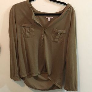 Olive long sleeve American eagle M